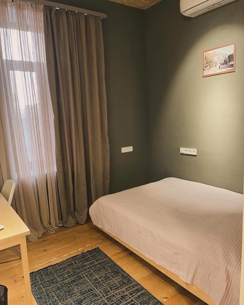 Blue Orange Hotel Yerevan Bagian luar foto